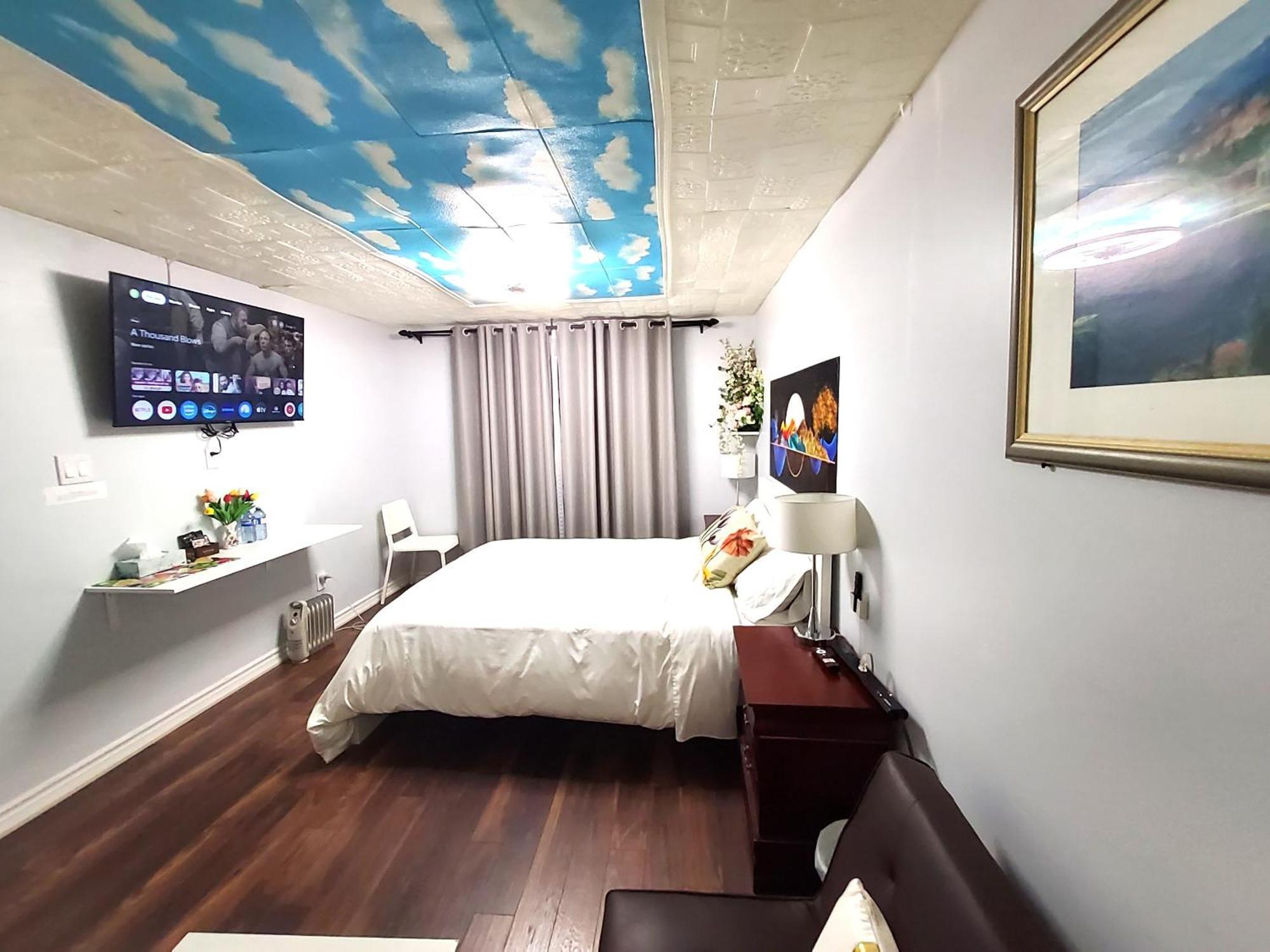 Homestay Cozy And Quiet House With Swimming Pool Toronto